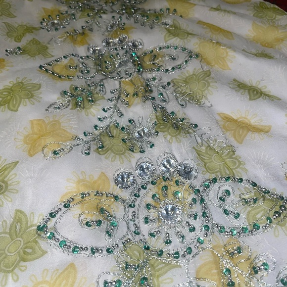 Pakistani indian  dress 2 piece with scarf dupatta - Picture 3 of 9